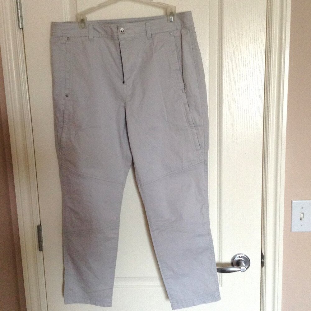 Eddie Bauer Women's Cargo Style Pants Light Gary Size 14 Hiking Travel Pants
